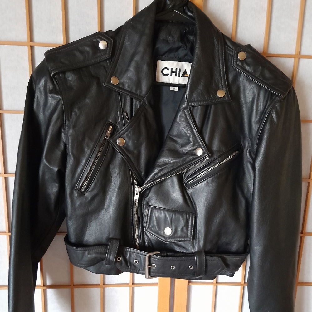 Chia Women's XS Biker Style Vintage Leather Jacket